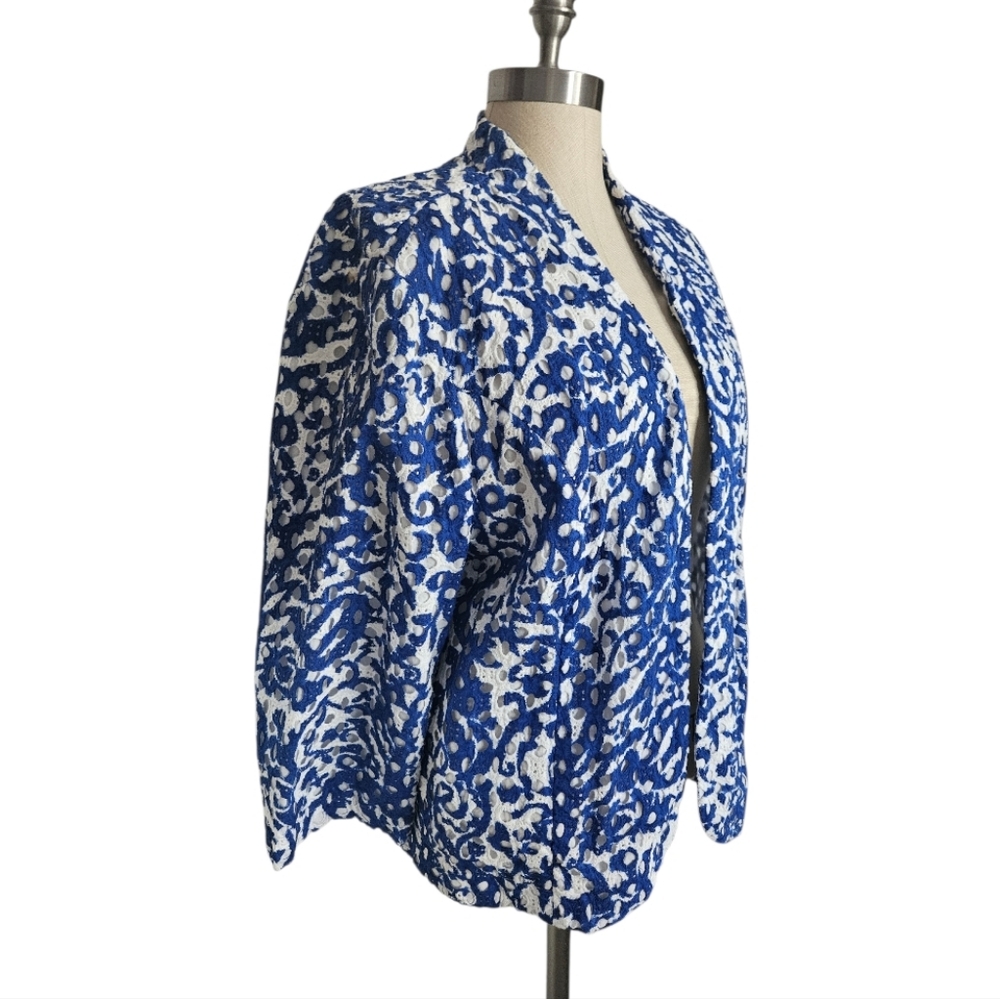 CHICO'S Blue & White Printed Eyelet Open Jacket | SZ XL